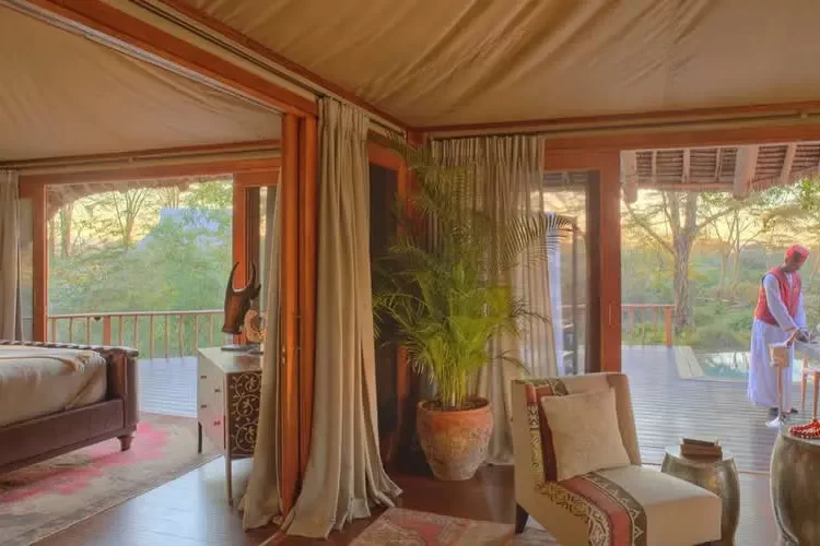 Finch-Hattons-Luxury-Tented-Camp-Tsavo-1