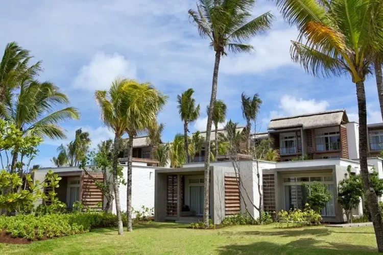 Long-Beach-Mauritius-Sun-Resorts-3